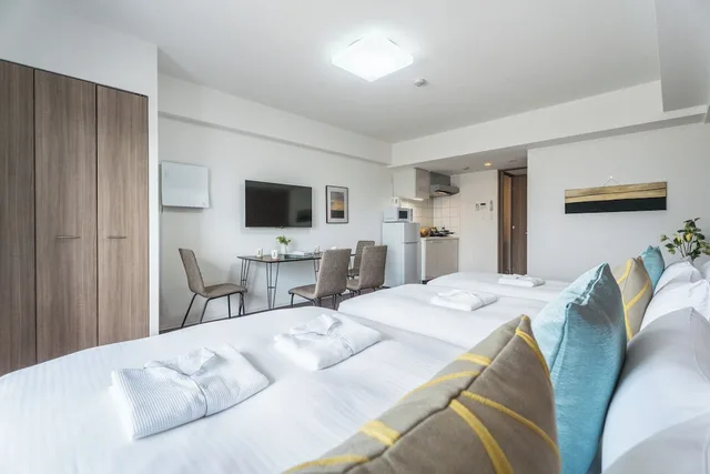 غرفة عائلية ثلاثية بسرير مزدوج وسريرين منفصلين، Eslead Hotel Namba Ebisu West 3/10