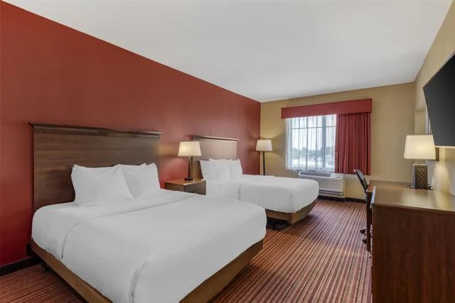 جناح بسرير كوين لذوي الإعاقة، Best Western Plus Hudson Hotel & Suites 1/2