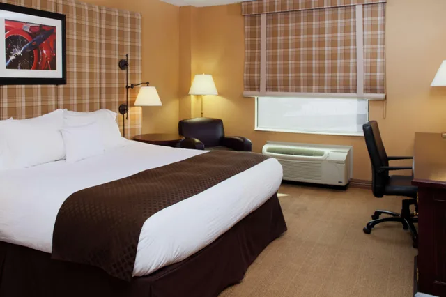 غرفة بسرير مزدوج، Doubletree Cincinnati Airport 1/1