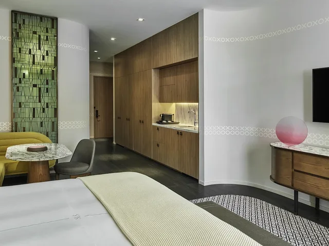 استوديو فاخر بسرير كينج، SLS LUX Brickell 2/4