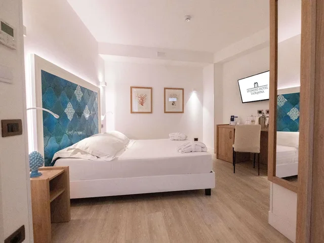 غرفة كلاسيكية بسرير كوين بشرفة، Splendid Hotel Taormina 1/5
