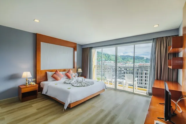 Penthouse Suite, King and Twin Beds, Private Pool، Elite Suites Patong 3/10