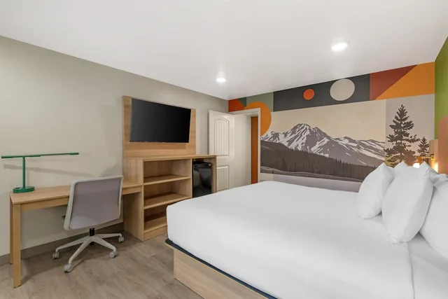 غرفة قياسية بسرير كينج، Best Western Plus Clocktower Inn 7/10