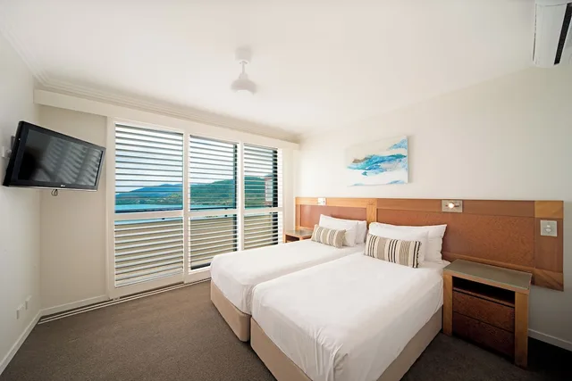 3 Bedrooms, Sub Penthouse, Apartment, Twin Beds, 2 King Beds, Pinnacles Resort Amp Spa 1/2