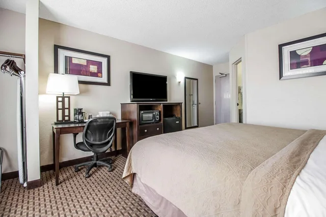 غرفة بسرير مزدوج، Quality Inn Jackson Northwest 1/4