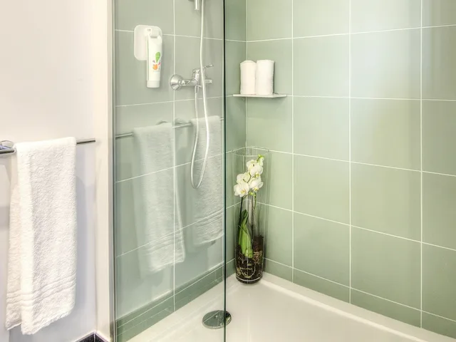 غرفة بسرير مزدوج بإطلالة على المدينة بشرفة، Ibis Styles Nice Centre Gare 8/10