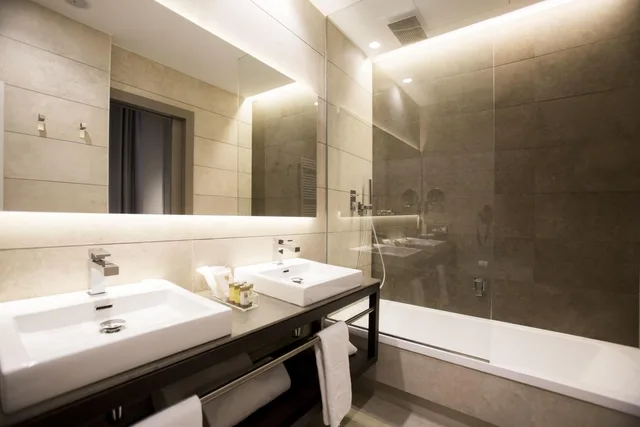 Vincci, 3 Beds, with Extra Bed، Vincci Mercat Hotel 4/5