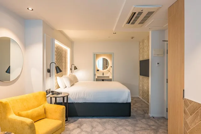 غرفة كلاسيكية بسرير كوين، Legacy Airedale Hotel Auckland 2/3