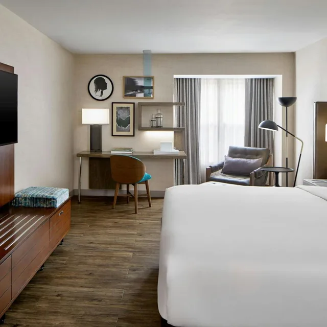 1 Bedroom, Suite, King Bed, Large, The Del Monte Lodge Renaissance Rochester Hotel Spa 2/9
