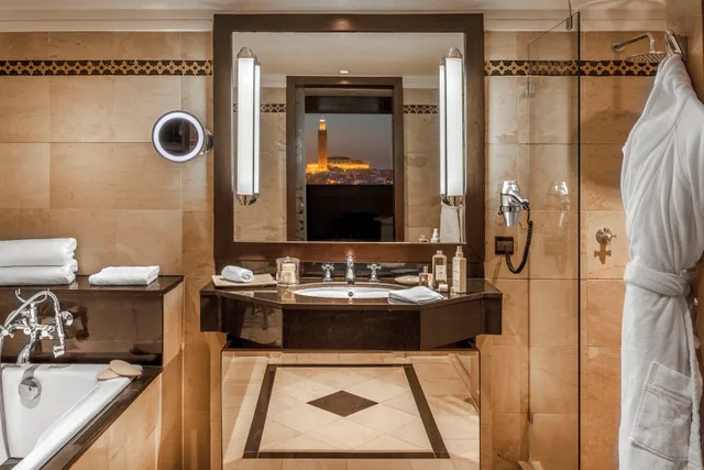 جناح جونيور مفرد، Hyatt Regency Casablanca 2/2