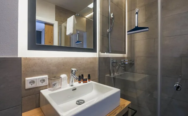1 Bedroom, Suite, Mountain View, Sauna، Avenida Panorama Suites Kaprun 7/10