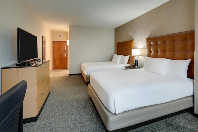 غرفة بسريرين كوين في طابق مرتفع، Drury Inn and Suites Montgomery 2/4