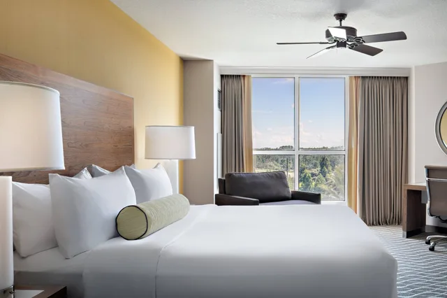 Room, King Bed, Florida View، Gaylord Palms Resort & Convention Center 6/9