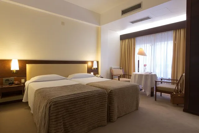 Room, Single, Twin Beds, Hotel Sao Jose 2/5