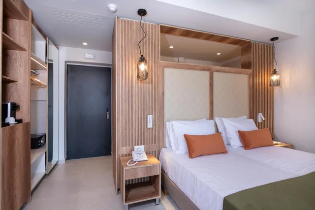 غرفة سوبيريور بسرير مزدوج بمسبح خاص، Kiani Beach Resort 2/3