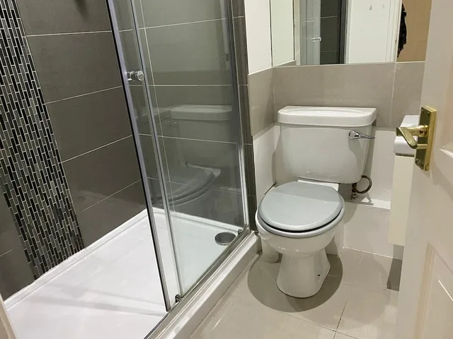 Basic, Apartment, River View, Private Bathroom, Marina Floor، Whitehouse Guest House 4/4