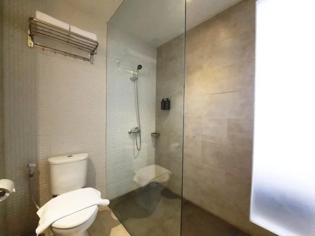 جناح، Front One Gosyen Hotel Salatiga 9/10