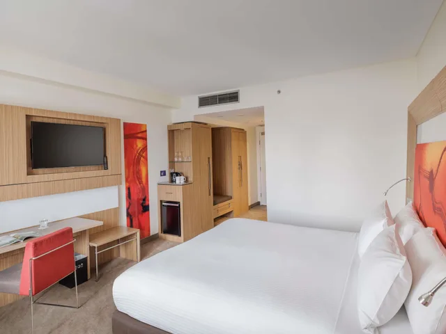 غرفة سوبيريور بسرير مزدوج لذوي الإعاقة، Novotel Sydney Olympic Park 2/5