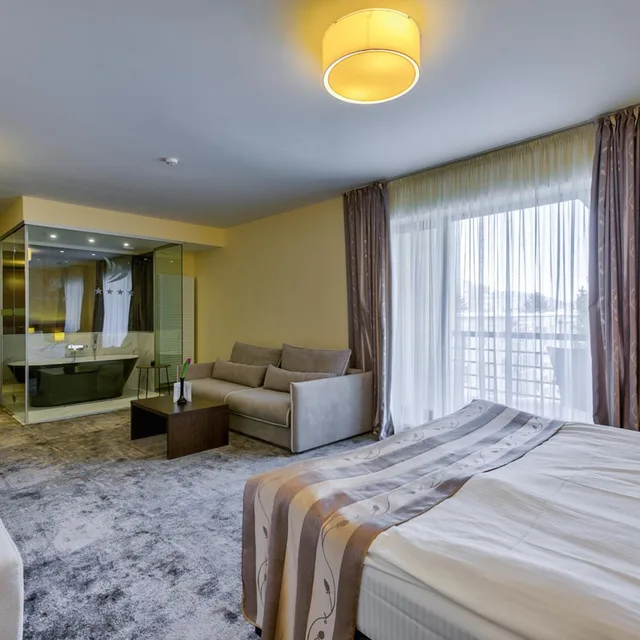 جناح بريستيج، Golden Time Hotel 2/9