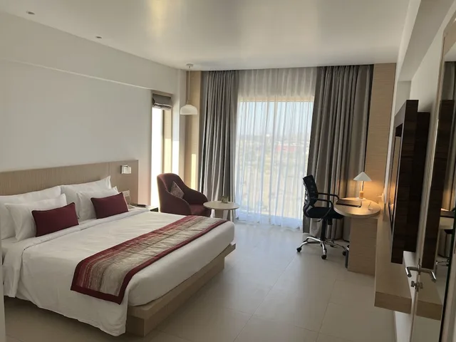 Green, Queen Bed، Rakabi The Fern Igatpuri 5/10