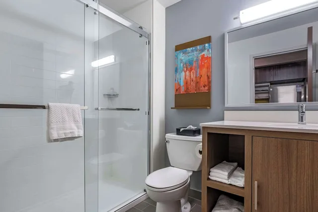 جناح بسرير كينج مع أريكة، MainStay Suites Georgetown Lexington North 3/3