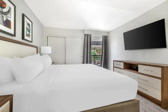جناح بسرير كينج بغرفة نوم واحدة بحوض استحمام لذوي الإعاقة، Hilton Vacation Club Palm Canyon Palm Springs 1/2