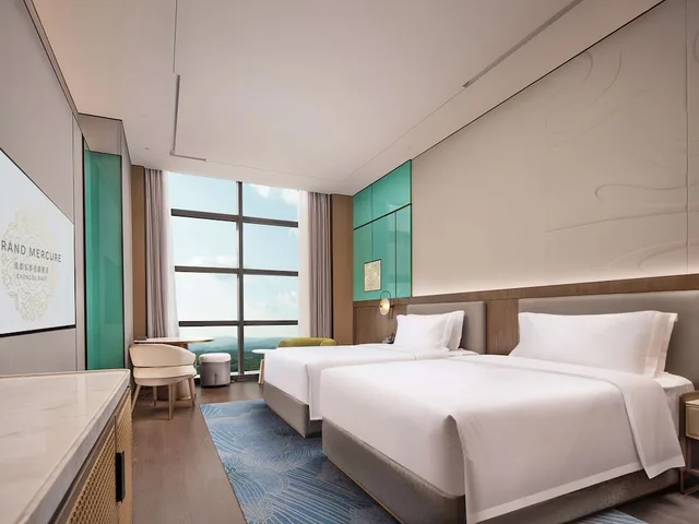Executive, Twin Beds, Grand Mercure Chengdu East 2/5