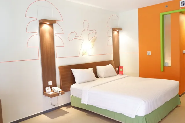 Tribe, Family, 1 Double and 1 Single Bed، TRIBE Bali Legian 3/6