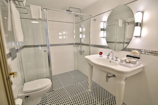 Mediterranean, Suite, Queen Bed, Panoramic Terrace، REO Hotel & Spa 8/10