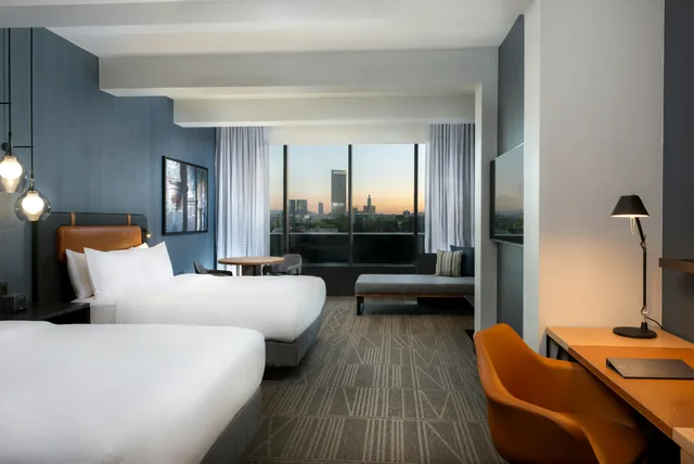 جناح جونيور بسريرين كوين، Hilton Guadalajara Midtown 1/7