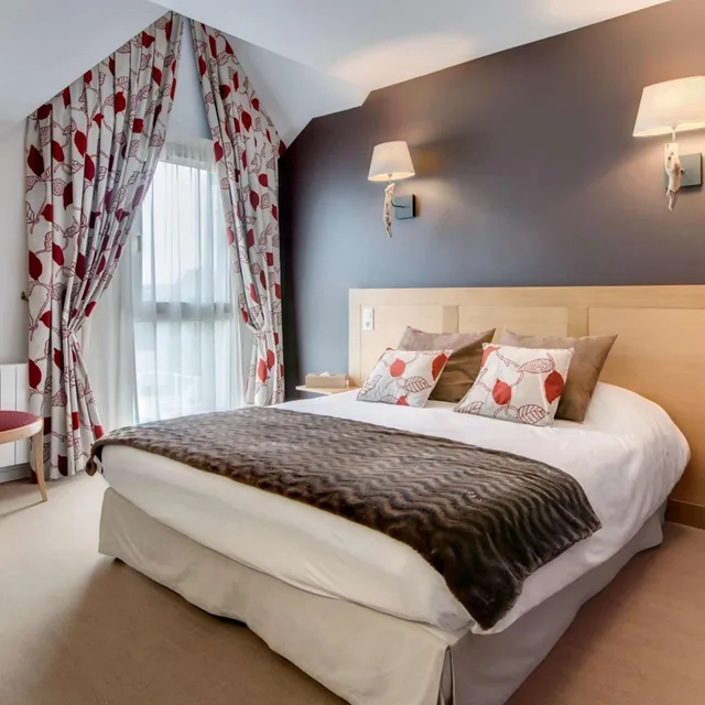 Room, Single, Domaine Des Ormes 4/10