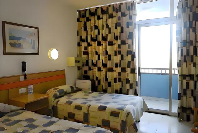 Room, Single, The St. Georges Park Hotel 1/1