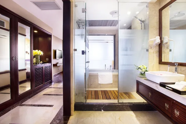 جناح فاخر بإطلالة على المدينة بشرفة، Golden Silk Boutique Hotel 4/4