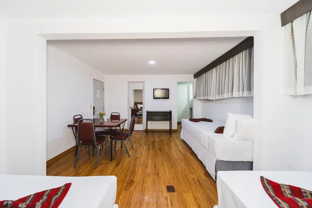 Standard, Quadruple, Street View، Hotel Nacional Inn Curitiba Estacao Shopping 2/5