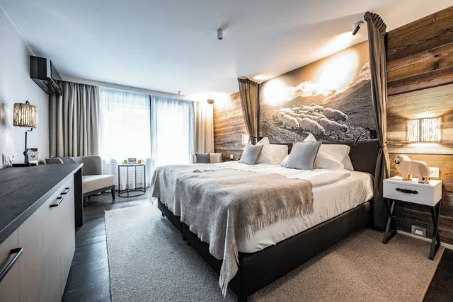 Design, Queen Bed، Alpenhof Hotel 1/4