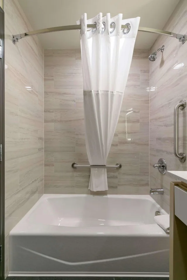 Suite, King Bed, Sofa, Living Area, Jetted Tub, Kitchen, Best Western Plus Executive Residency Fillmore Inn 2/4