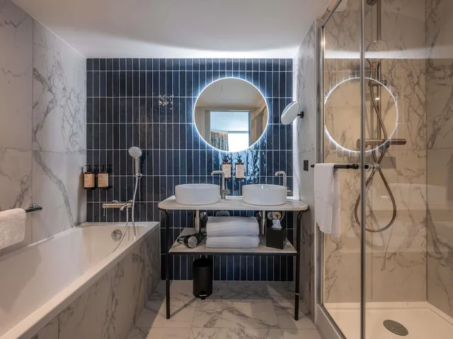 غرفة بسرير مزدوج، Mercure La Rochelle Vieux Port Sud 7/9
