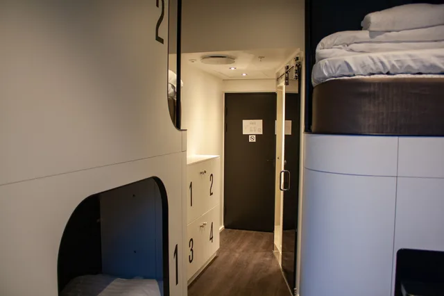 Female Dorm, Female Only, 3 Bunk Beds، Next House Copenhagen 2/4