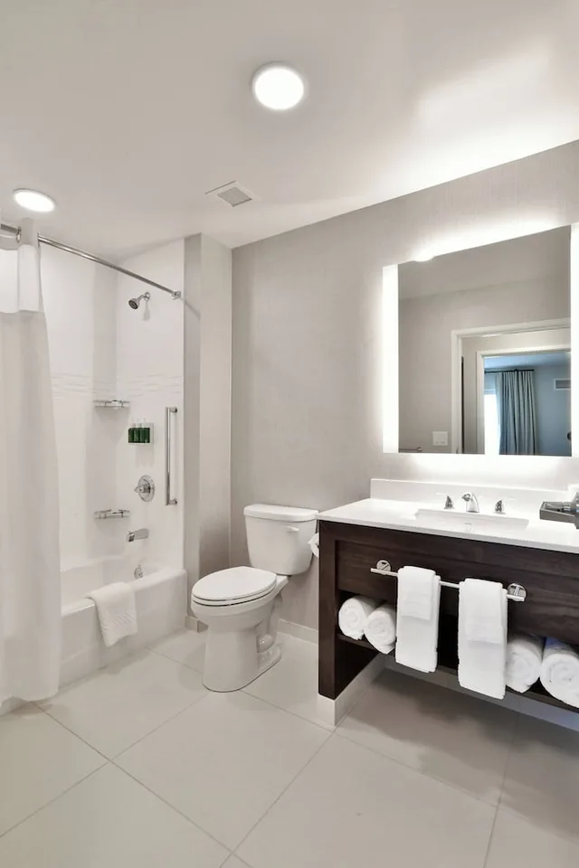جناح بسريرين مزدوجين بغرفتي نوم، Residence Inn by Marriott Eau Claire 8/8