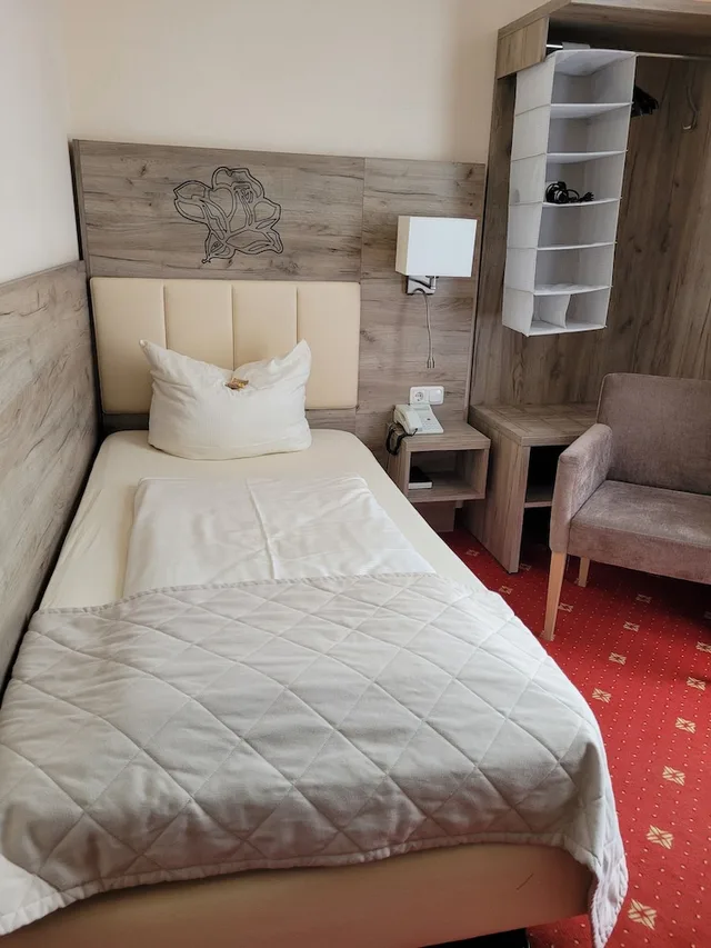 غرفة كلاسيكية مفردة بسرير فردي، Hotel Rosengarten 1/3