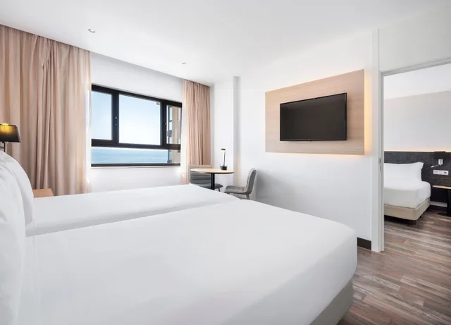 غرفة بإطلالة على البحر، Hotel Cadiz Paseo Del Mar Affiliated By Melia 8/10
