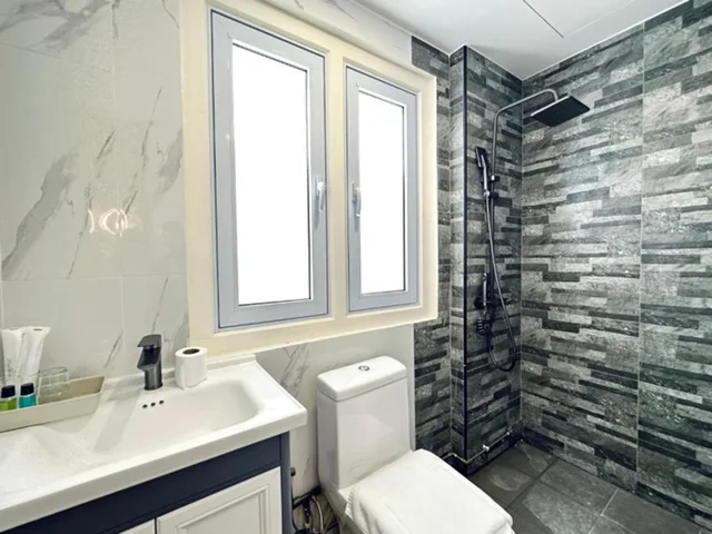 غرفة بسرير كينج، Kam Leng Hotel 2/4