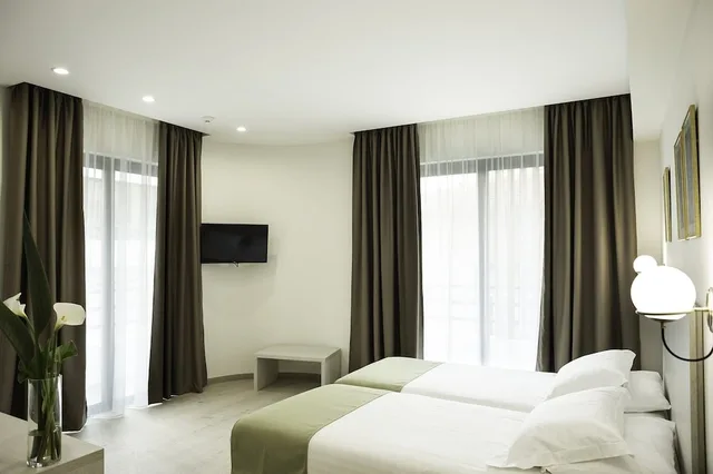 جناح بريميوم بسرير كينج، Roseum Boutique Hotel 4/10