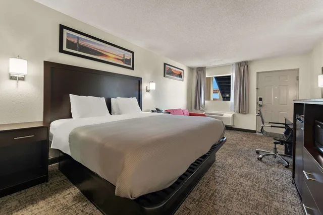 غرفة بسرير كينج لذوي الإعاقة، Quality Inn & Suites Dublin 1/2