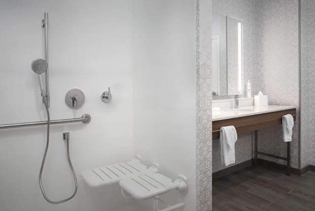 Suite, King Bed, Patio or Patio View, Sofa, Accessible، Hampton Inn and Suites Naples South FL 1/1