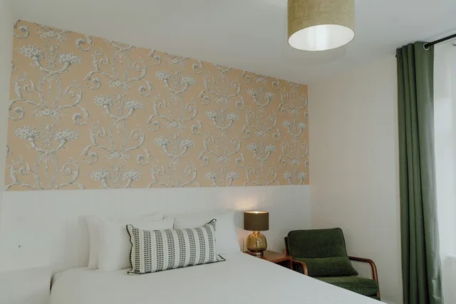 Executive, Single, Double Bed, Fishers Hotel 4/10