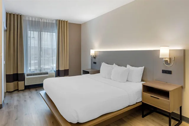 غرفة بسرير كينج، Comfort Inn & Suites Sayre, PA 1/7
