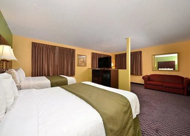 غرفة قياسية بسريرين كوين، Quality Inn & Suites Grinnell near University 1/2