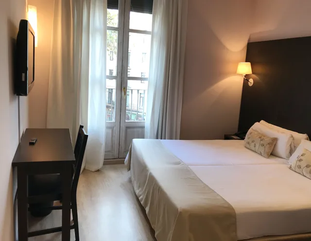 Basic, Economy, Twin Beds, Hotel Ramblas Internacional 1/8