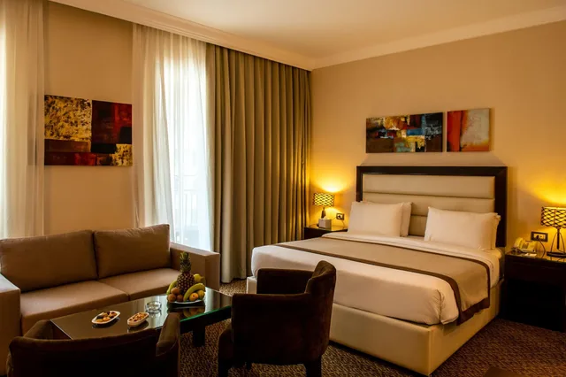 جناح سوبيريور، Lancaster Hotel Raouche 1/2